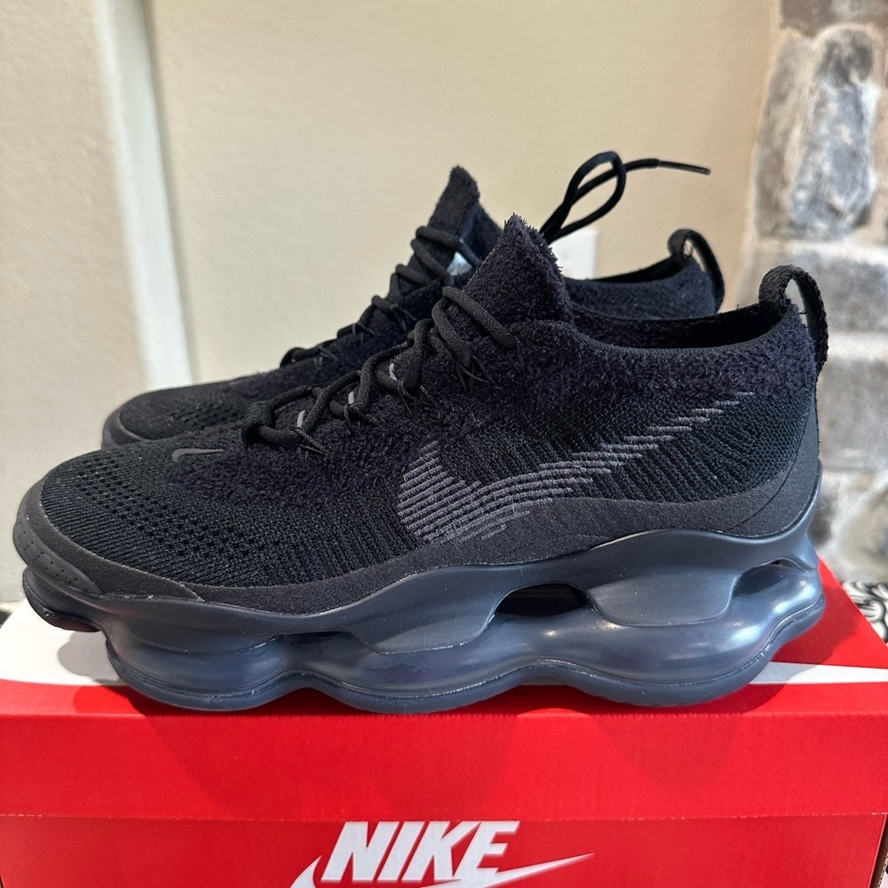 Nike Air Max Scorpion Flyknit Triple Black